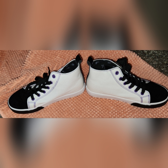 Disney Ground UP The Nightmare Before Christmas High-Tops - Picture 7 of 12